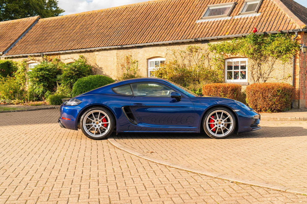 Porsche 718 Cayman GTS 4.0