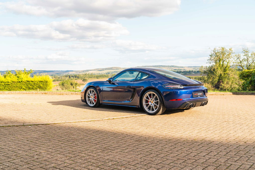 Porsche 718 Cayman GTS 4.0