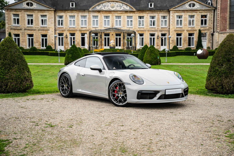 Porsche 992 Carrera 4S