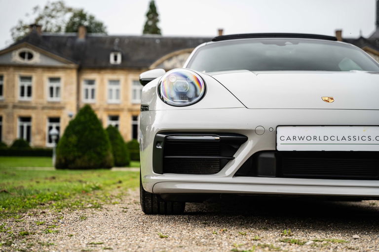 Porsche 992 Carrera 4S