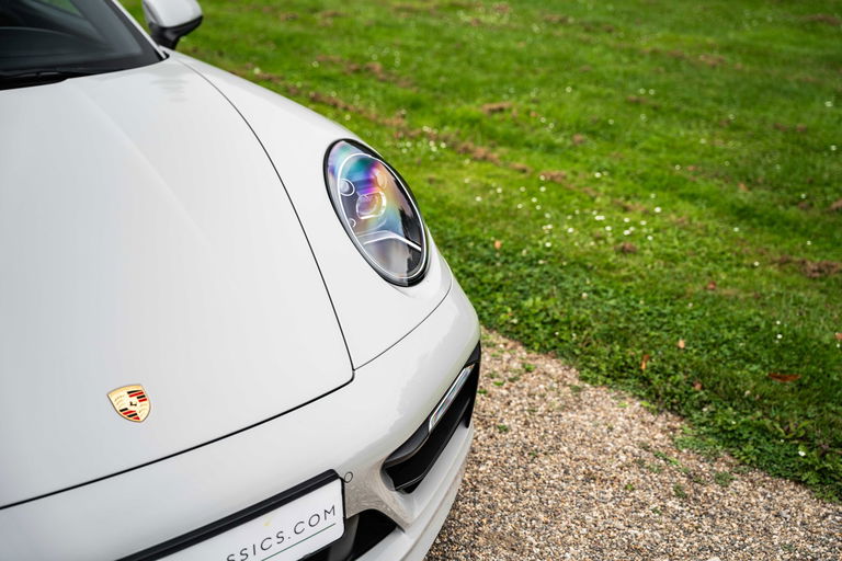 Porsche 992 Carrera 4S