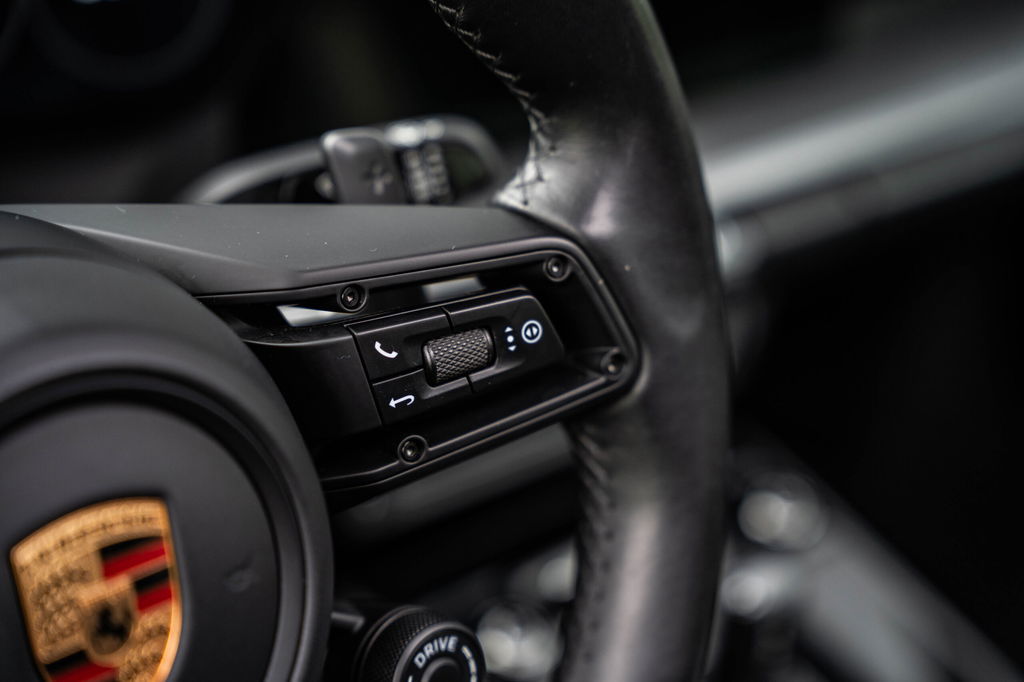 Porsche 992 Carrera 4S