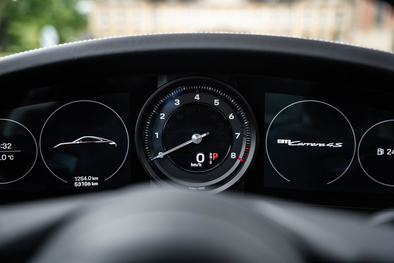 Porsche 992 Carrera 4S
