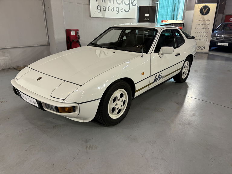 Porsche 924 S