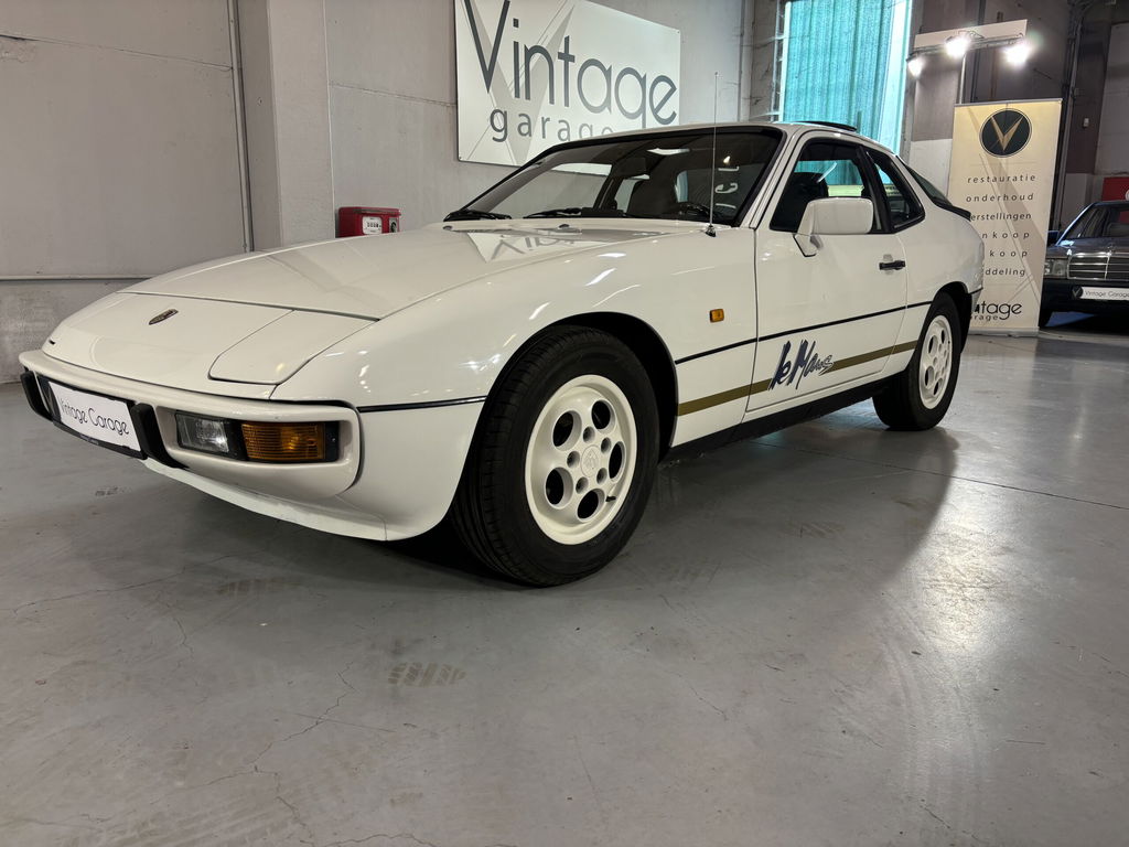 Porsche 924 S