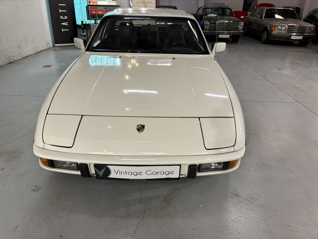 Porsche 924 S