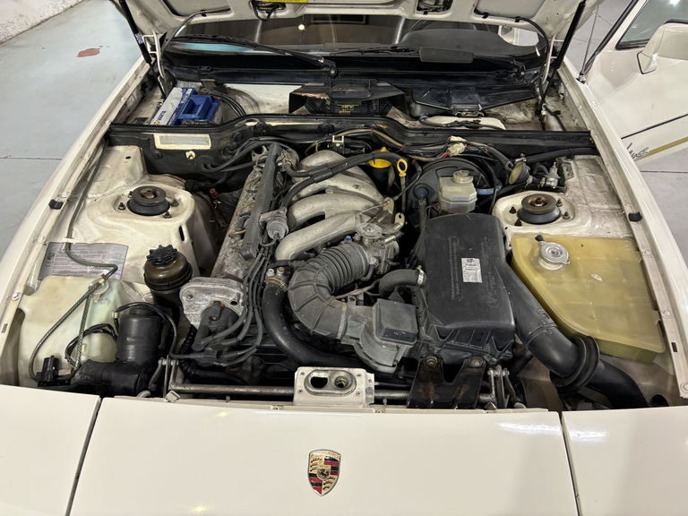 Porsche 924 S