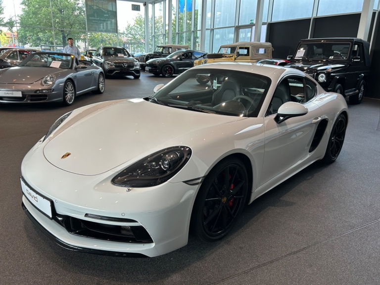 Porsche 718 Cayman S