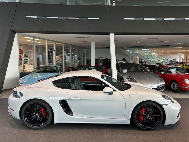 Porsche 718 Cayman S