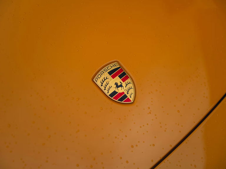 Porsche Taycan 4 Cross Turismo