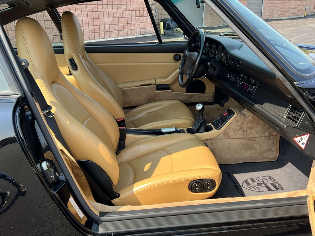 Porsche 993 Carrera 4S