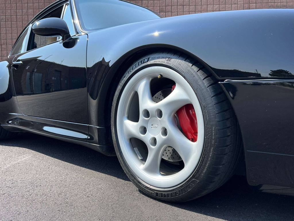 Porsche 993 Carrera 4S