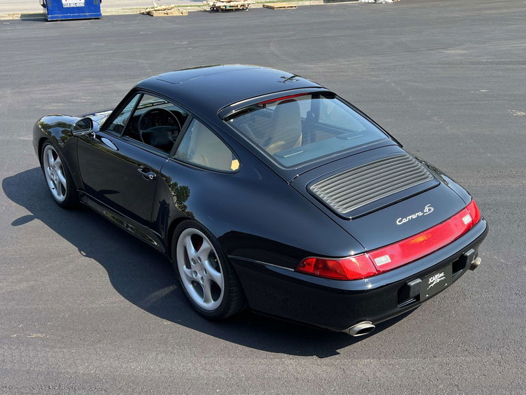 Porsche 993 Carrera 4S