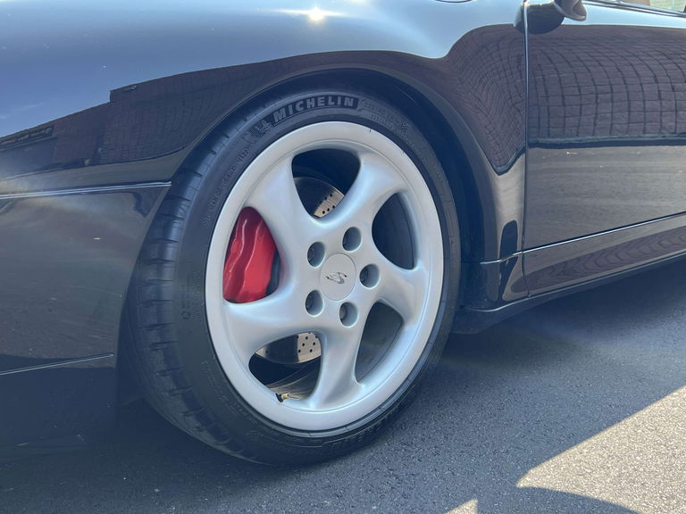 Porsche 993 Carrera 4S