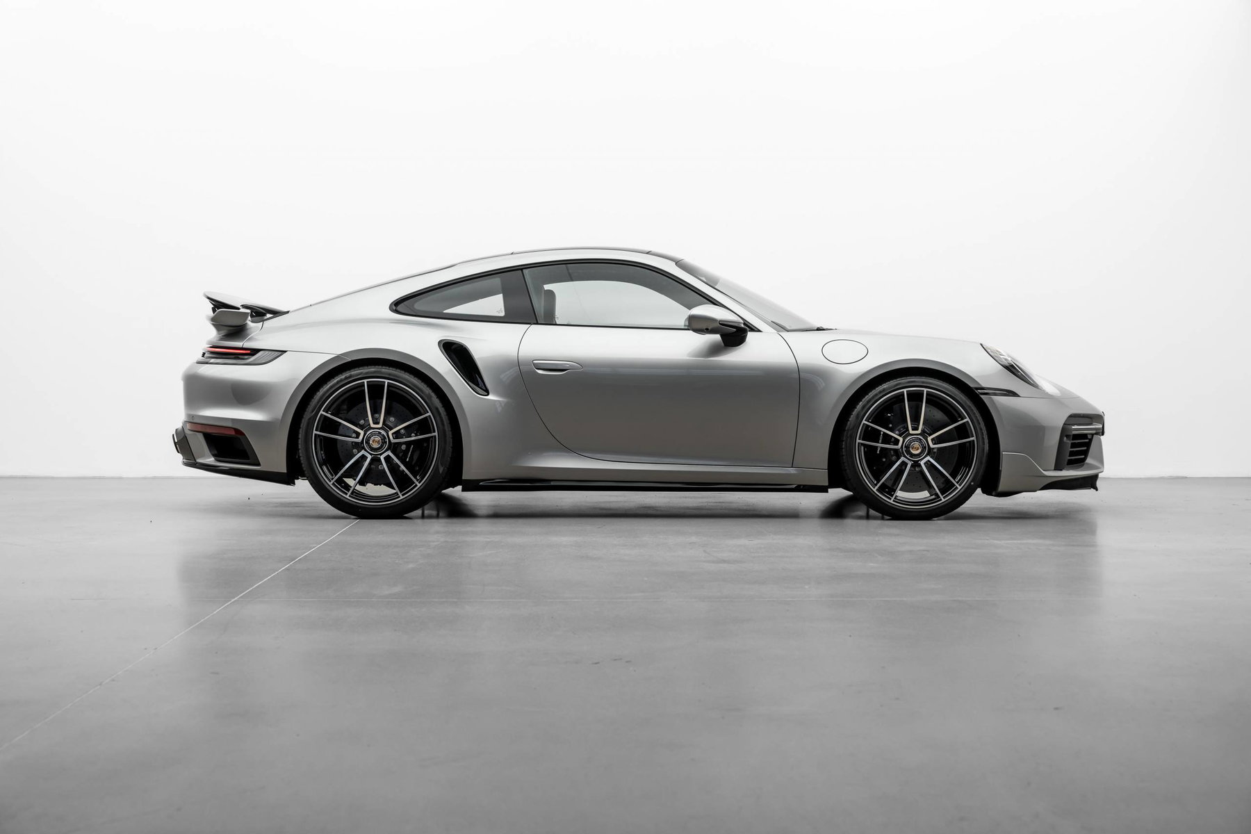Porsche 992 Turbo S 2024 - elferspot.com - Marketplace for Porsche
