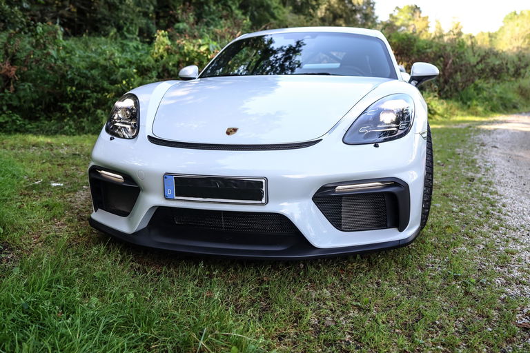 Porsche 718 Cayman GT4