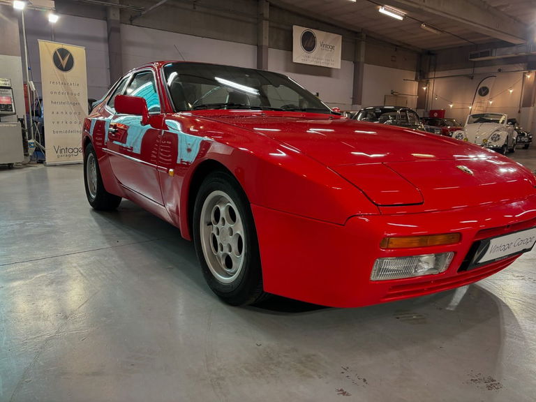 Porsche 944 Coupé