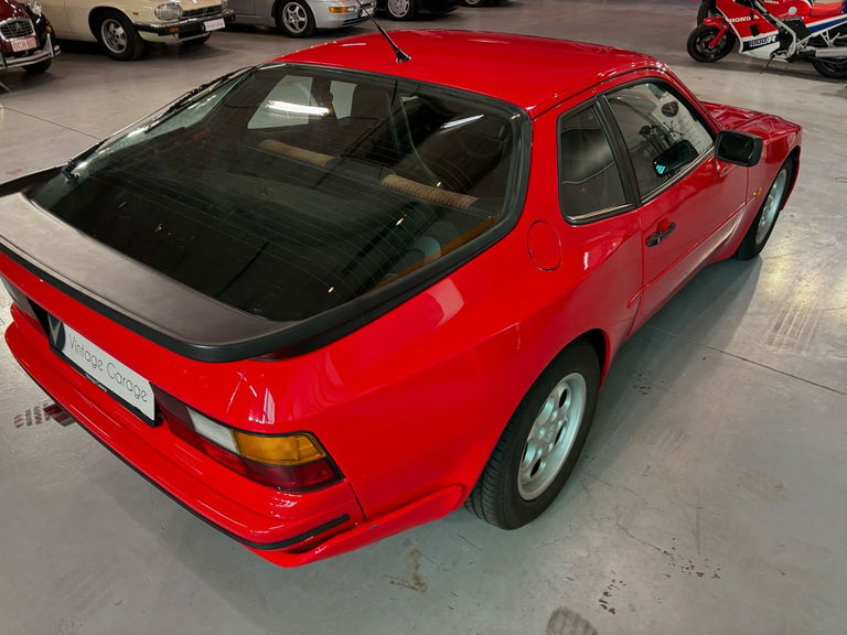 Porsche 944 Coupé