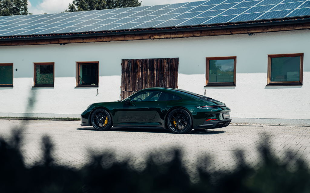 Porsche 992 GT3 Touring