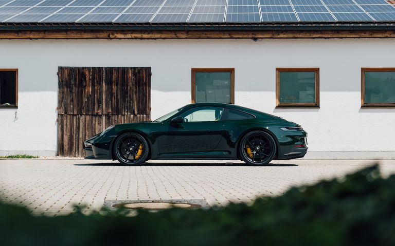 Porsche 992 GT3 Touring