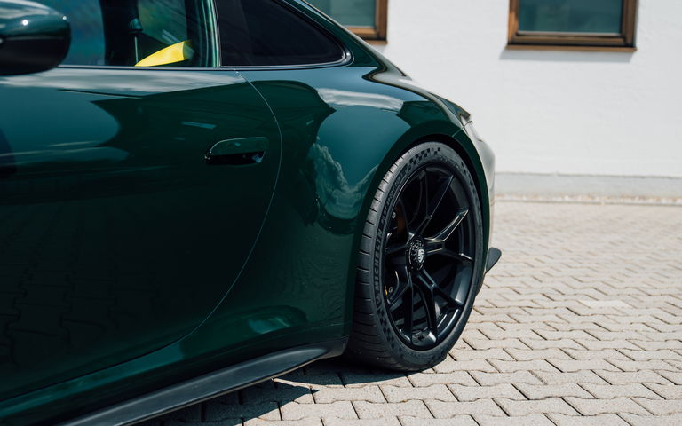 Porsche 992 GT3 Touring