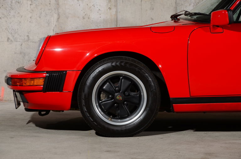 Porsche 911 Carrera 3.2