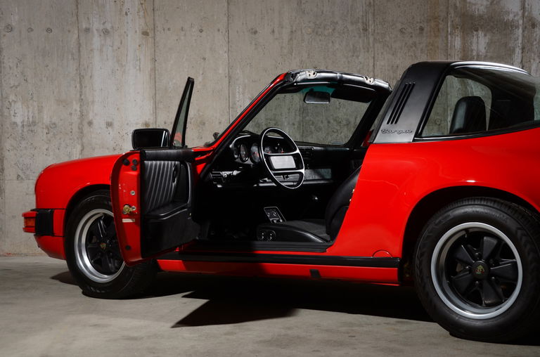 Porsche 911 Carrera 3.2