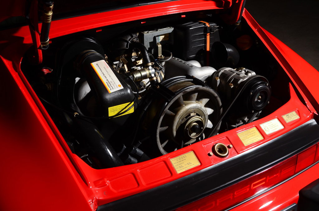 Porsche 911 Carrera 3.2