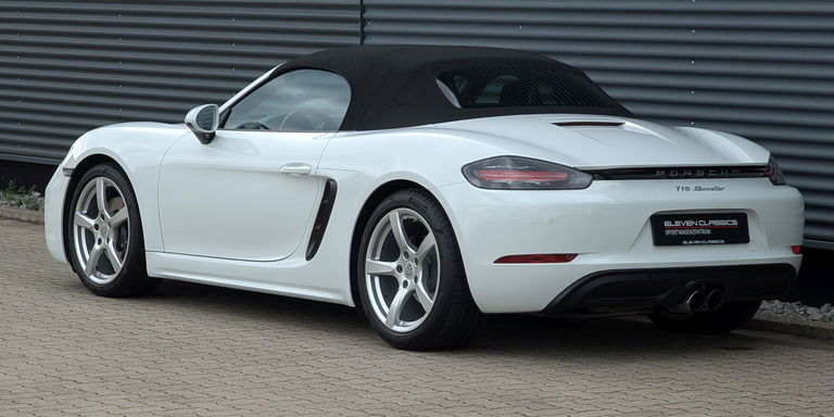 Porsche 718 Boxster