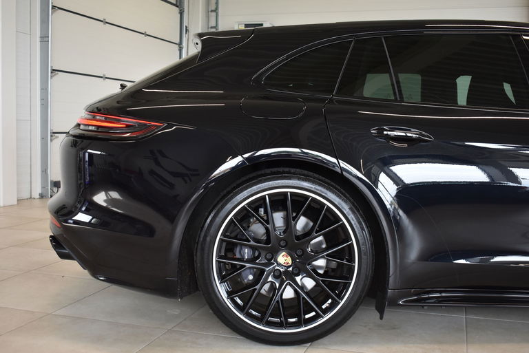 Porsche Panamera 4 E-Hybrid