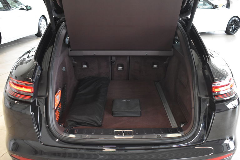 Porsche Panamera 4 E-Hybrid