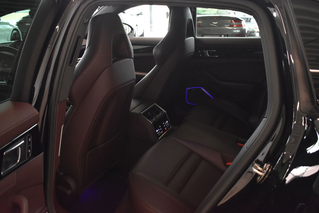 Porsche Panamera 4 E-Hybrid