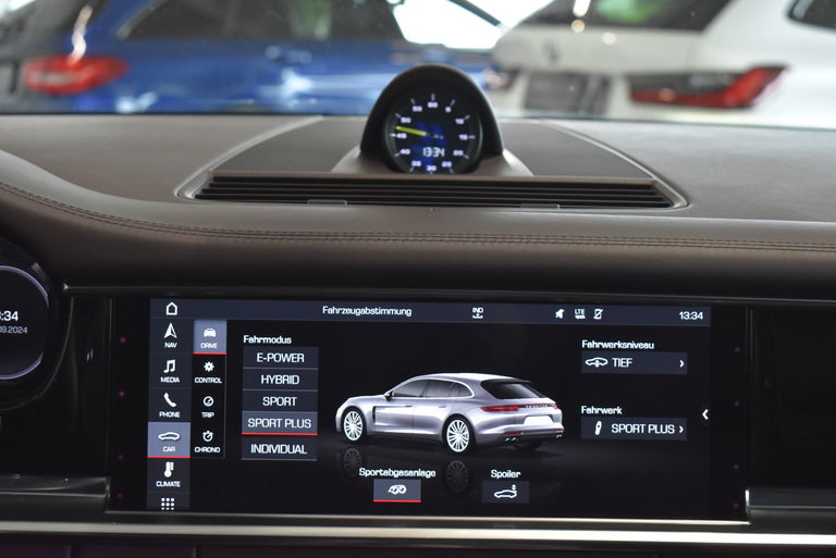 Porsche Panamera 4 E-Hybrid