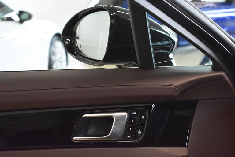 Porsche Panamera 4 E-Hybrid