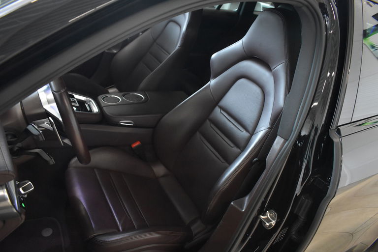 Porsche Panamera 4 E-Hybrid
