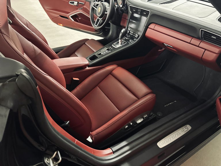 Porsche 991 Carrera 4S