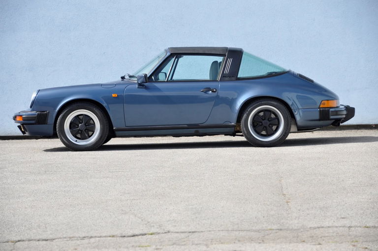 Porsche 911 Carrera 3.2