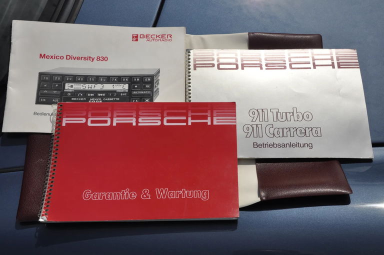 Porsche 911 Carrera 3.2