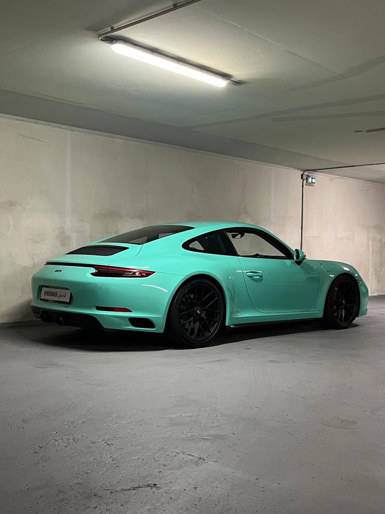 Porsche 991.2 Carrera GTS