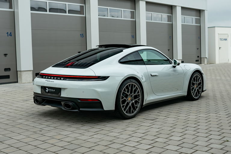 Porsche 992.2 Carrera