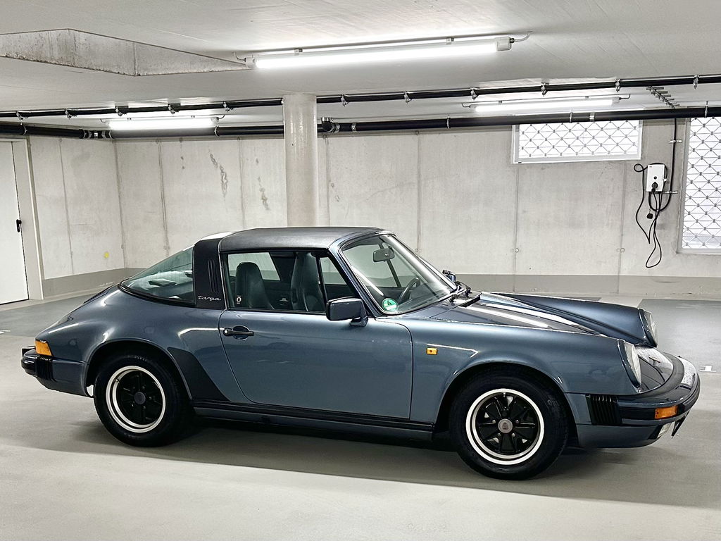 Porsche 911 Carrera 3.2 (KAT)