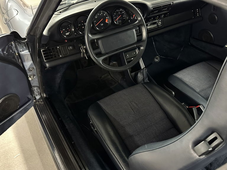 Porsche 911 Carrera 3.2 (KAT)