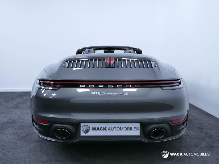 Porsche 992 Carrera 4S