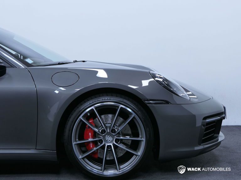Porsche 992 Carrera 4S