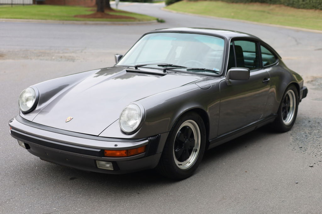Porsche 911 Carrera 3.2 (US)