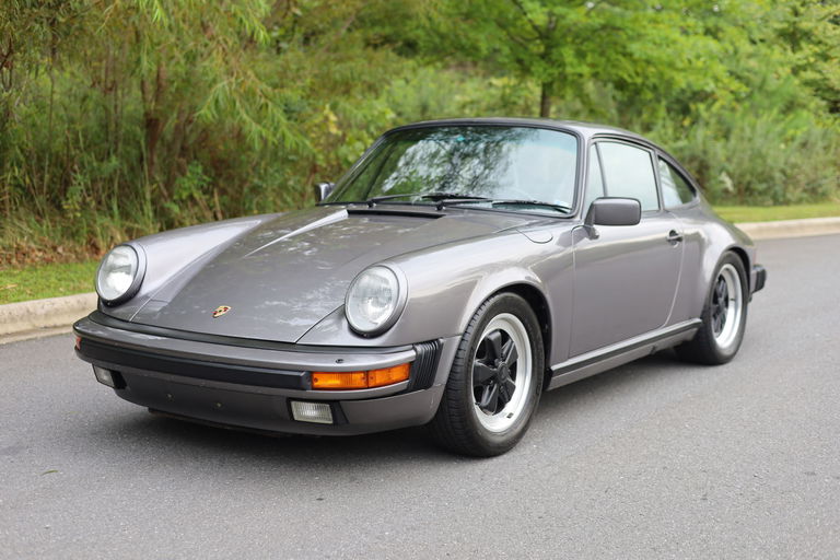 Porsche 911 Carrera 3.2 (US)