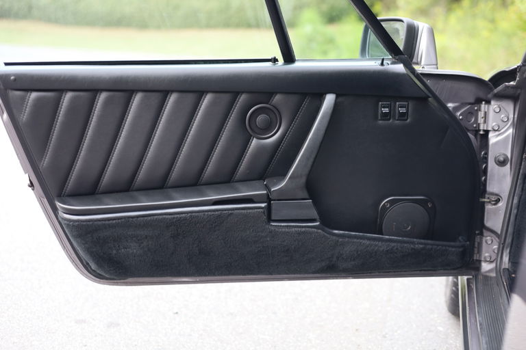 Porsche 911 Carrera 3.2 (US)