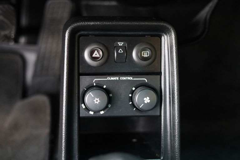 Porsche 911 Carrera 3.2 (US)