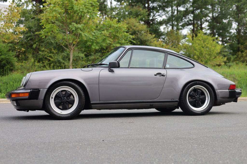 Porsche 911 Carrera 3.2 (US)