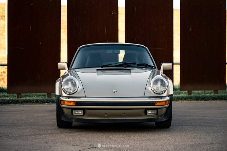 Porsche 911 Carrera 3.2 WTL